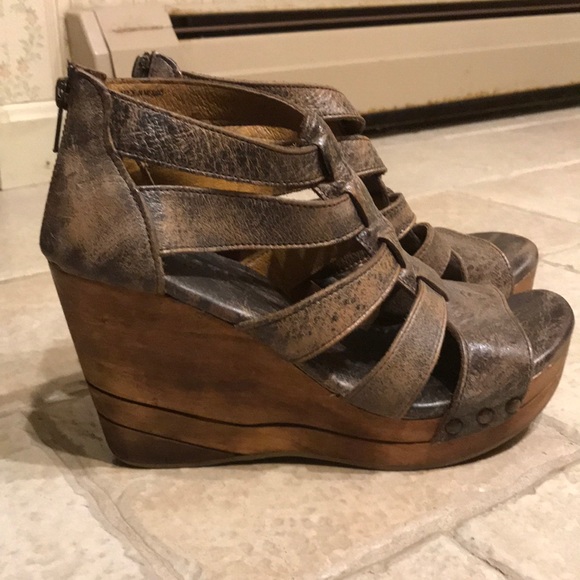 Wedge leather shoes - Picture 2 of 5